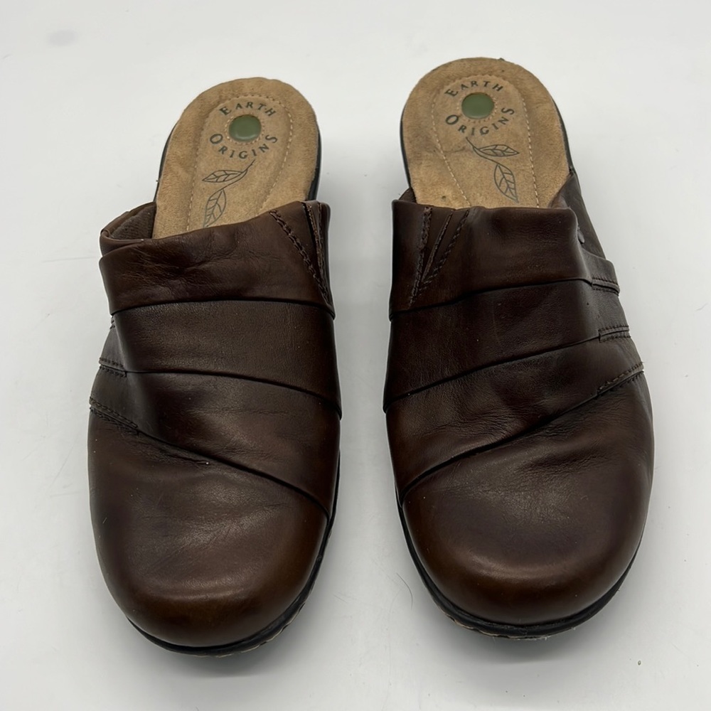 Earth Origins Brown Leather Mules size 9.5